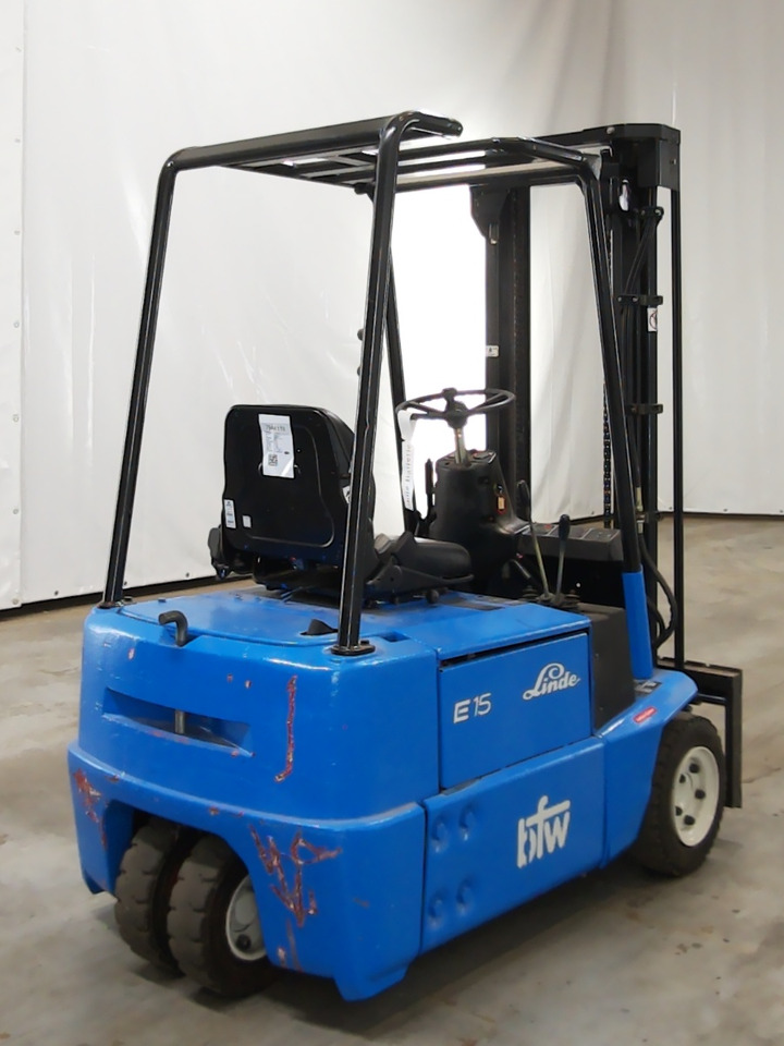 Linde E15 - מלגזה חשמלית: תמונה 2 Linde E15 - מלגזה חשמלית: תמונה 2