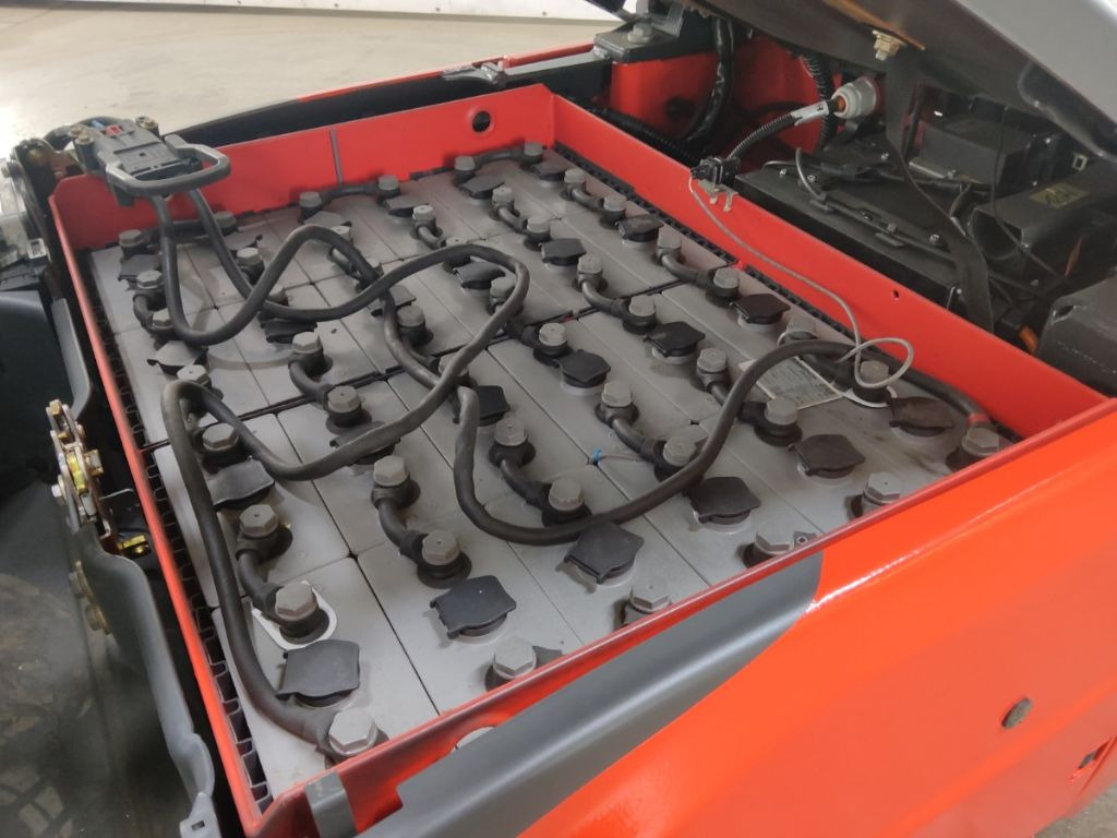 Linde E16-02 - מלגזה חשמלית: תמונה 4 Linde E16-02 - מלגזה חשמלית: תמונה 4