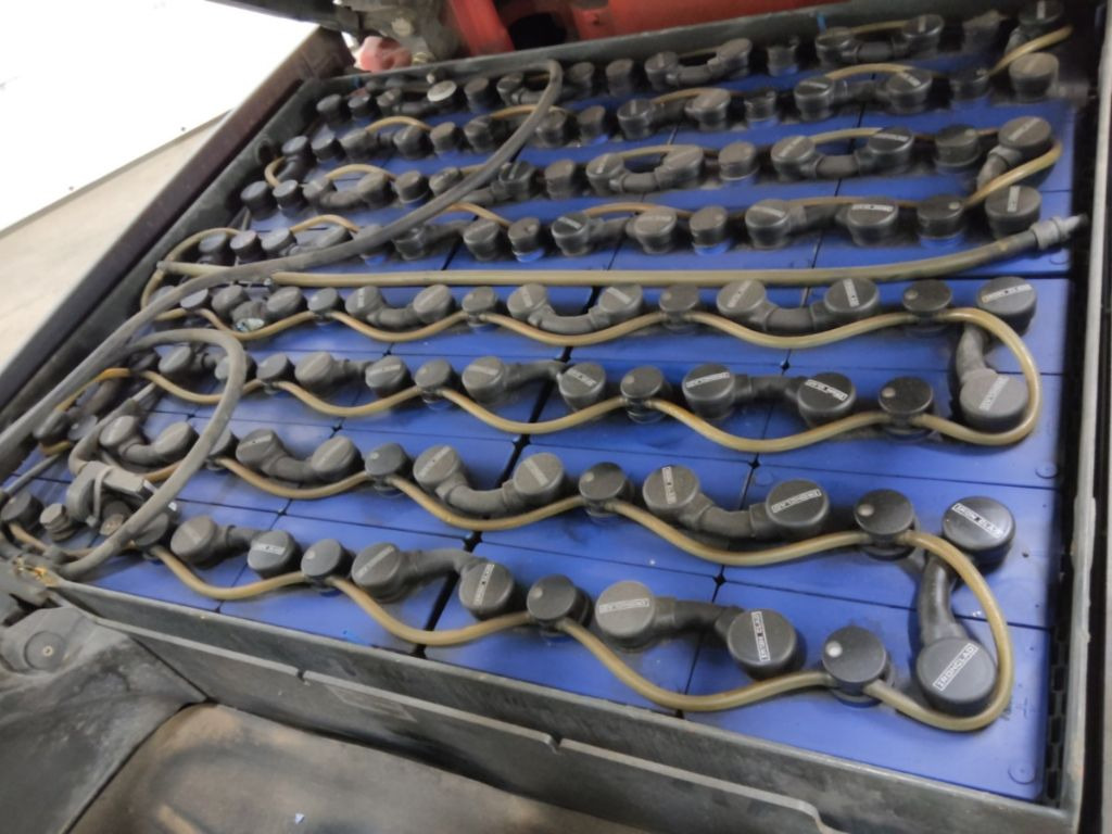 Linde E30L-01 - מלגזה חשמלית: תמונה 4 Linde E30L-01 - מלגזה חשמלית: תמונה 4