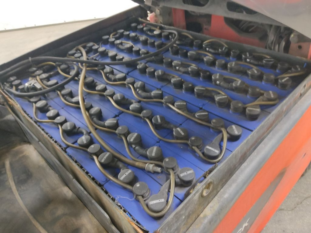 Linde E30L-01 - מלגזה חשמלית: תמונה 4 Linde E30L-01 - מלגזה חשמלית: תמונה 4