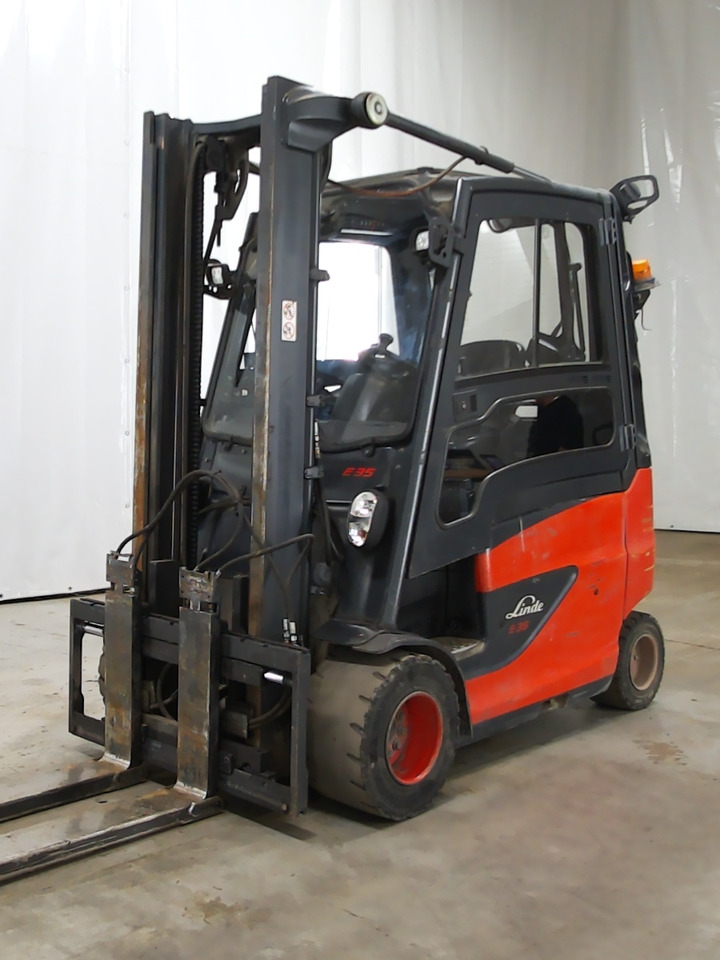 Linde E35 - מלגזה חשמלית: תמונה 1 Linde E35 - מלגזה חשמלית: תמונה 1