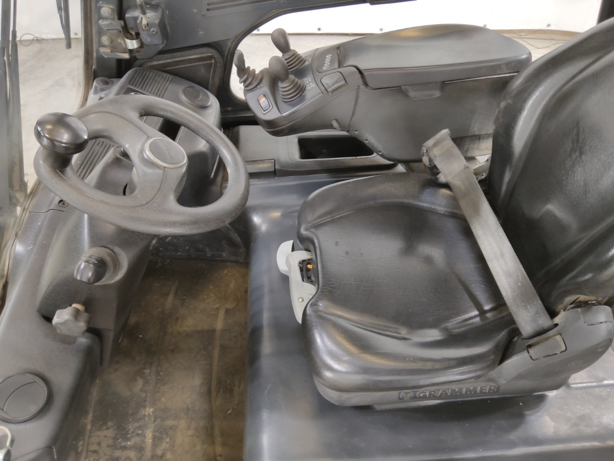 Linde E35 - מלגזה חשמלית: תמונה 3 Linde E35 - מלגזה חשמלית: תמונה 3
