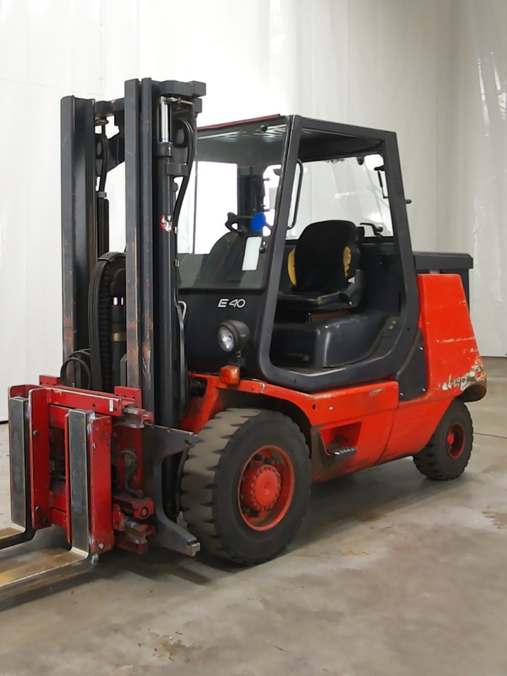 Linde E40P - מלגזה חשמלית: תמונה 1 Linde E40P - מלגזה חשמלית: תמונה 1