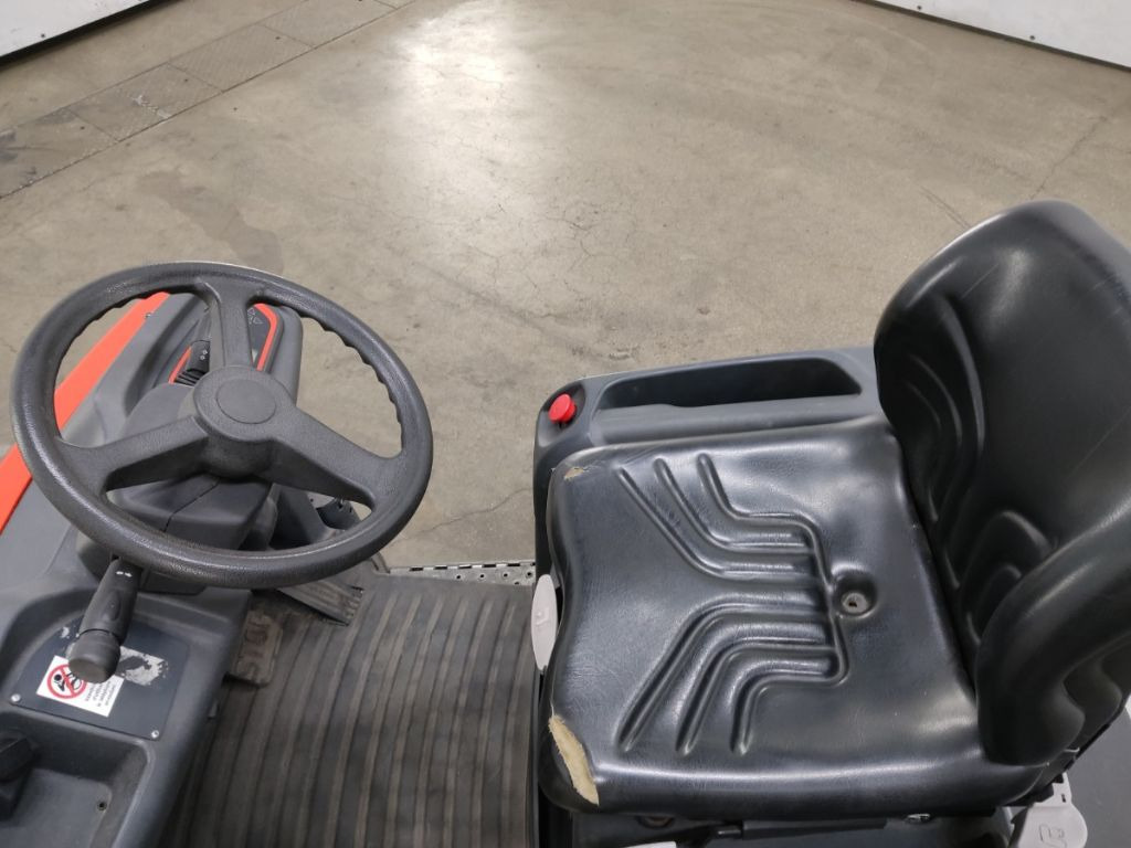Linde P60 - טרקטור גרירה: תמונה 3 Linde P60 - טרקטור גרירה: תמונה 3