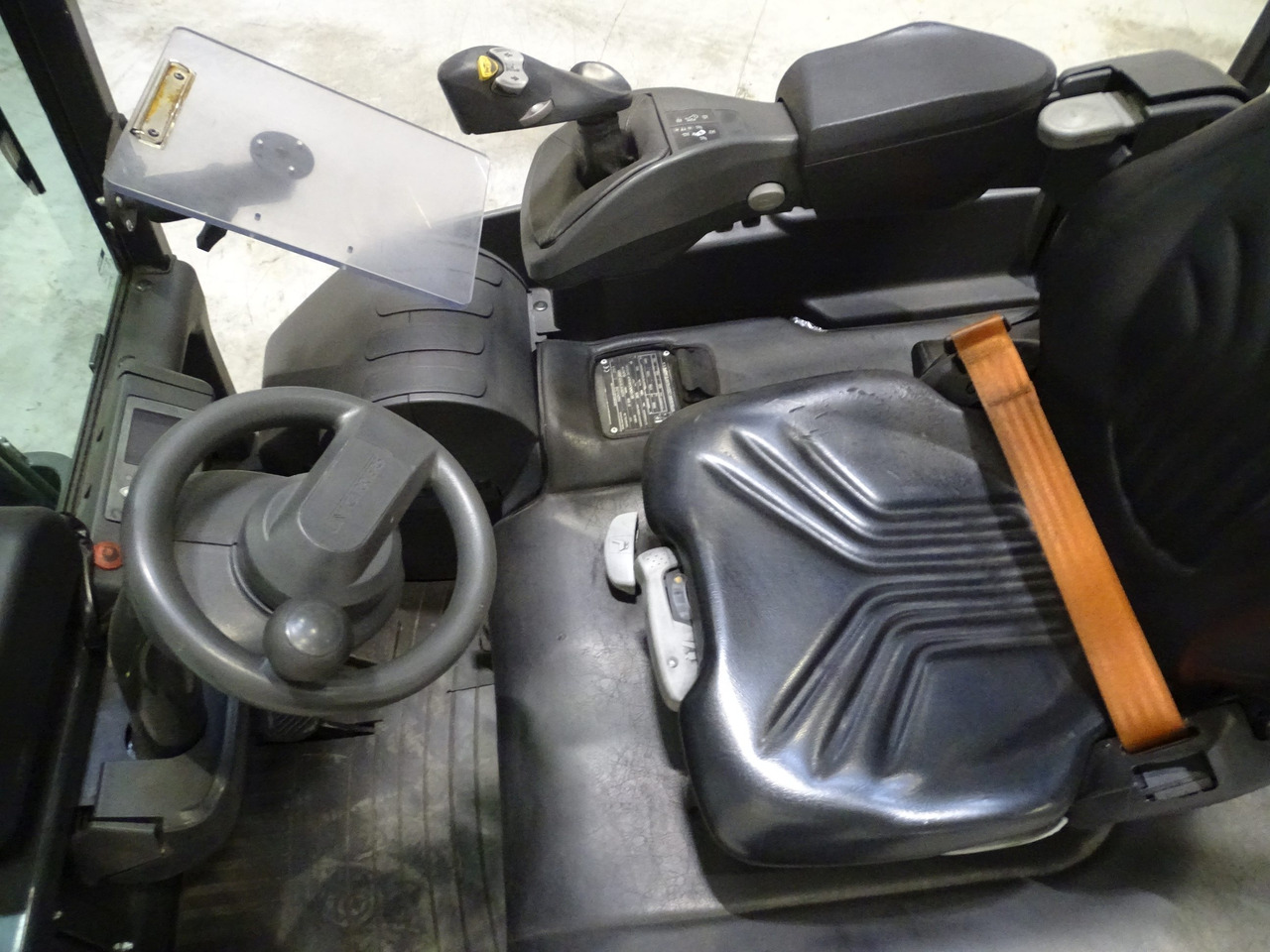 Mitsubishi AG2N1L20Q - מלגזה חשמלית: תמונה 3 Mitsubishi AG2N1L20Q - מלגזה חשמלית: תמונה 3