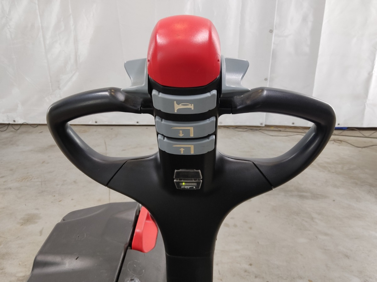 Still ECU16 - משאית משטחים: תמונה 3 Still ECU16 - משאית משטחים: תמונה 3