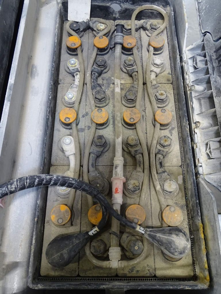 Still ECU30 - משאית משטחים: תמונה 4 Still ECU30 - משאית משטחים: תמונה 4