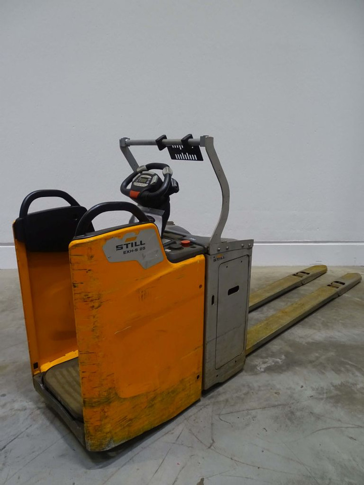 Still EXH-S25 - משאית משטחים: תמונה 2 Still EXH-S25 - משאית משטחים: תמונה 2