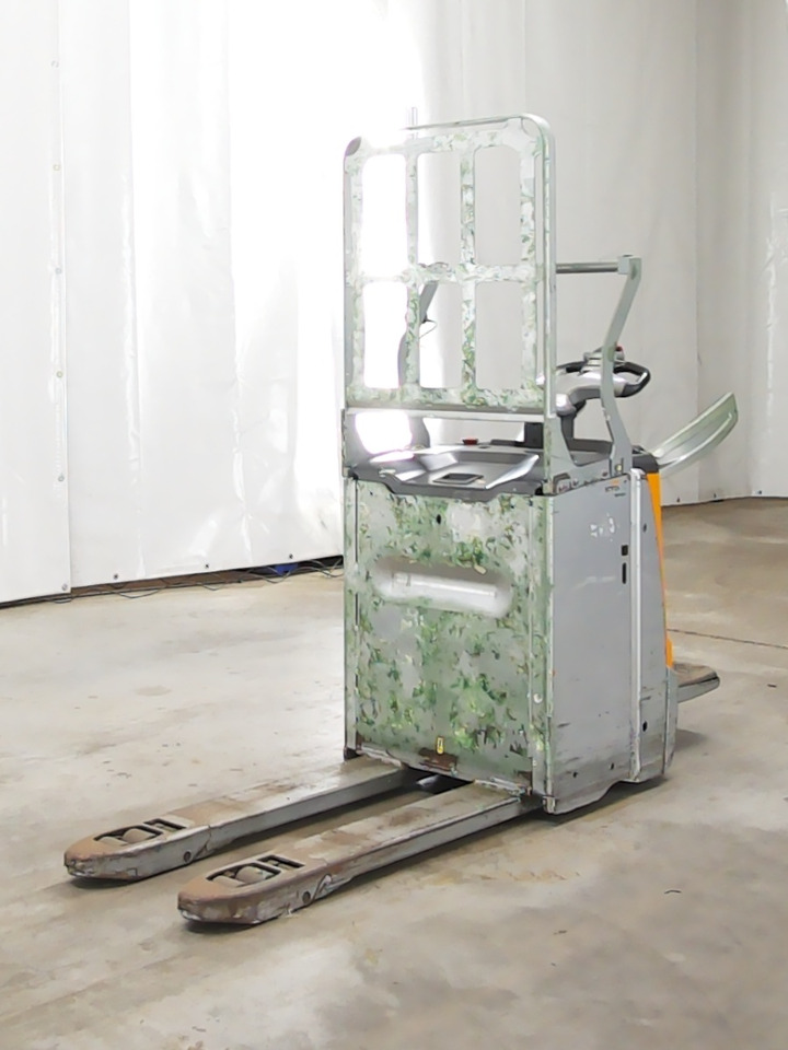 Still EXH-SF20 - משאית משטחים: תמונה 1 Still EXH-SF20 - משאית משטחים: תמונה 1