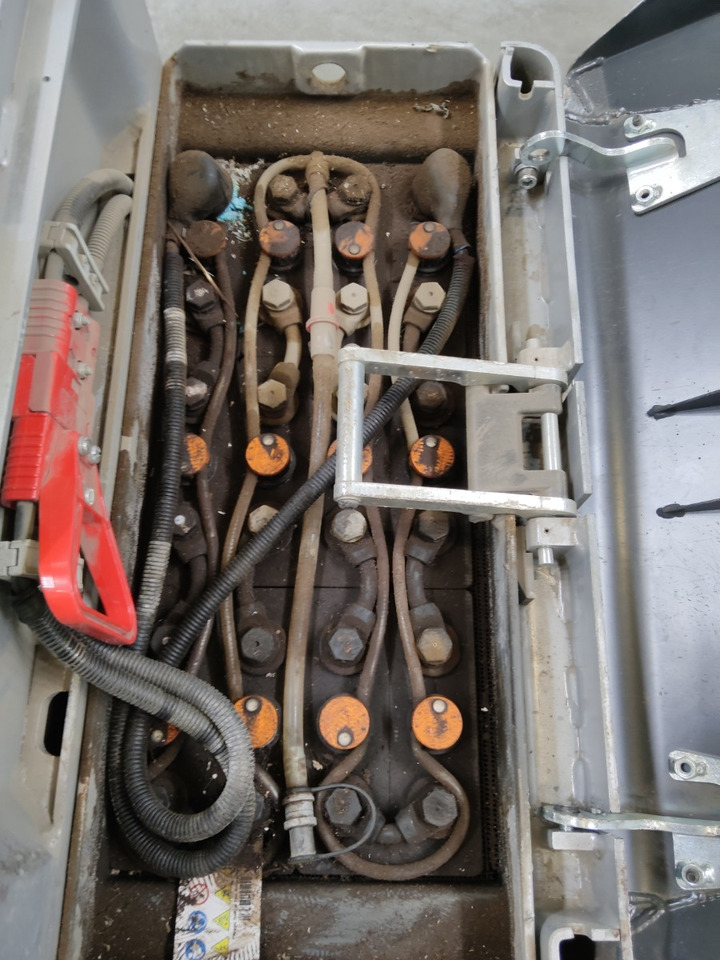 Still EXU-S22 - משאית משטחים: תמונה 4 Still EXU-S22 - משאית משטחים: תמונה 4