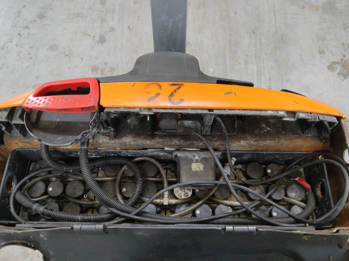 Still EXU16 - משאית משטחים: תמונה 4 Still EXU16 - משאית משטחים: תמונה 4