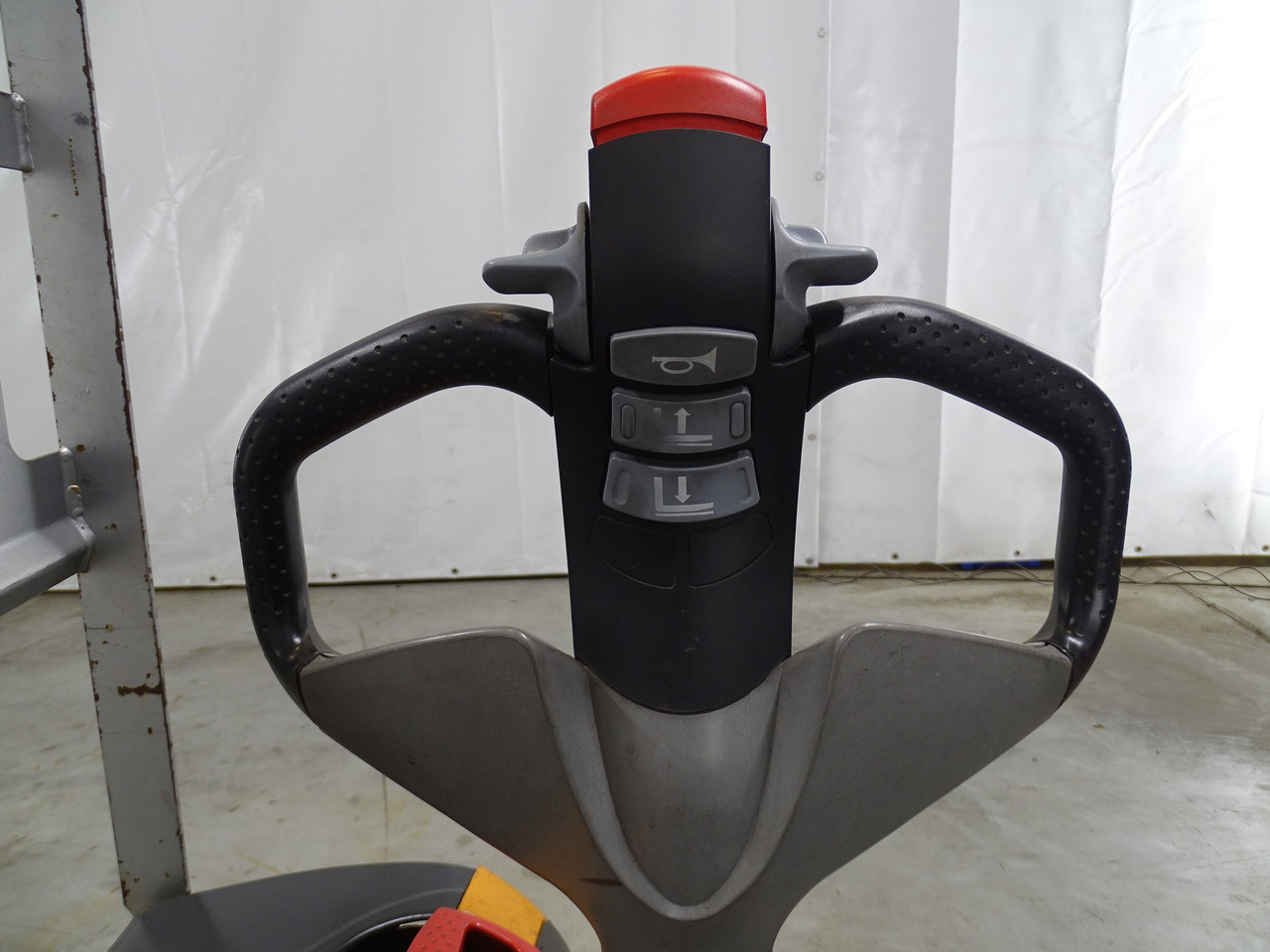 Still EXU16 - משאית משטחים: תמונה 3 Still EXU16 - משאית משטחים: תמונה 3