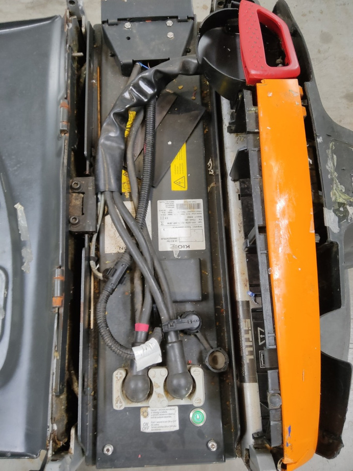 Still EXU18/LIION - משאית משטחים: תמונה 4 Still EXU18/LIION - משאית משטחים: תמונה 4