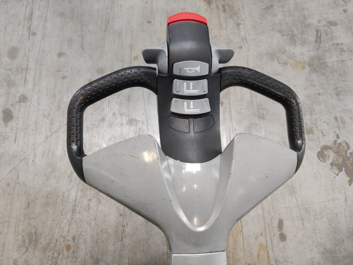 Still EXU18 - משאית משטחים: תמונה 3 Still EXU18 - משאית משטחים: תמונה 3