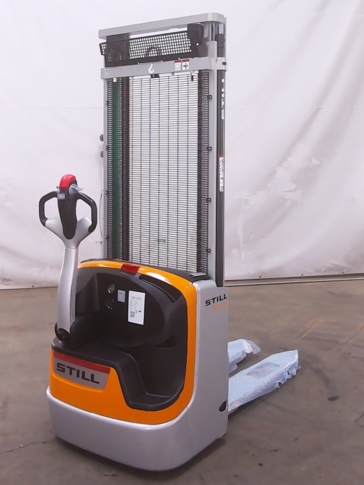 Still EXV12/BATT.NEU - מערים: תמונה 2 Still EXV12/BATT.NEU - מערים: תמונה 2