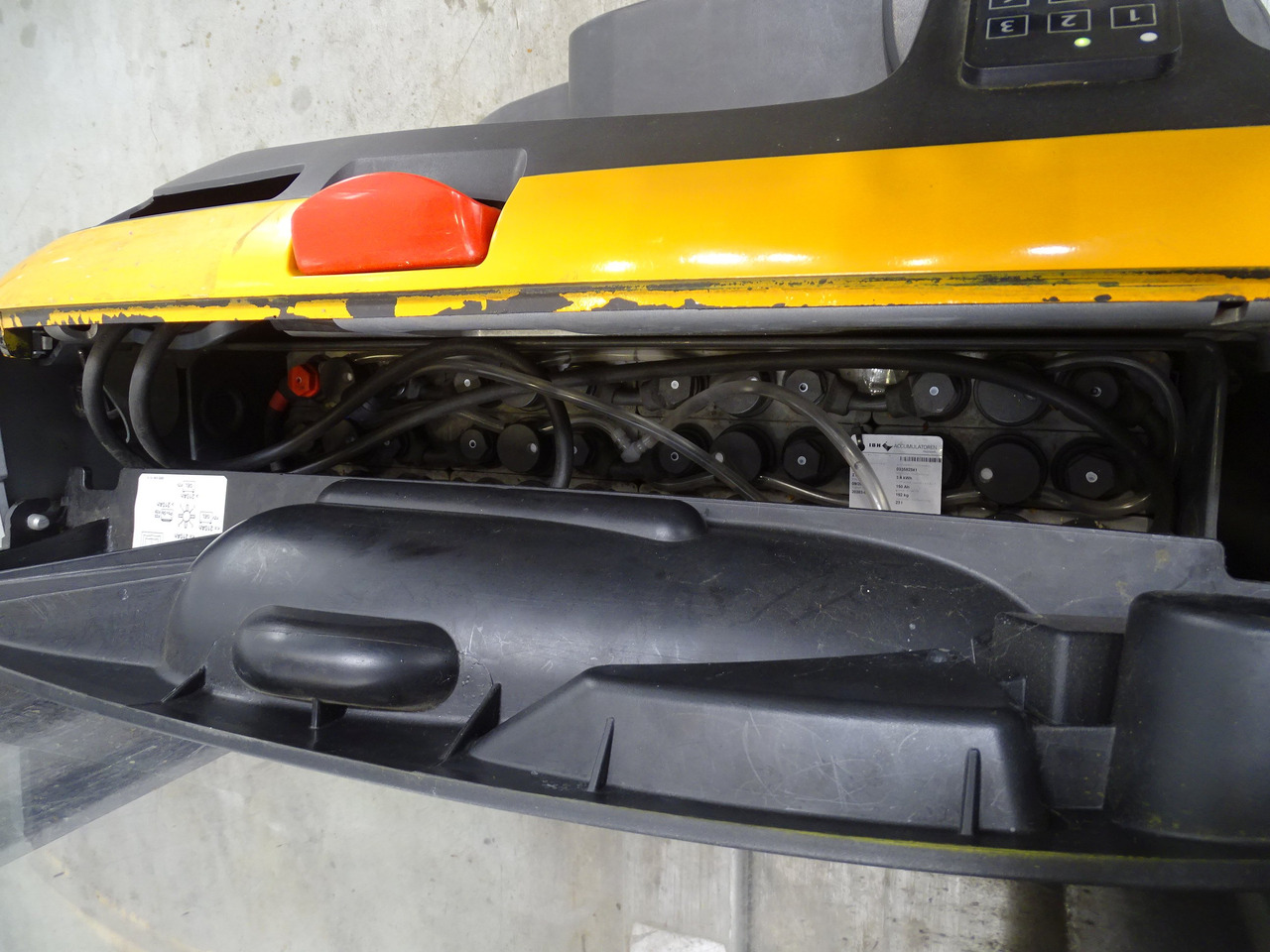 Still EXV12 - מערים: תמונה 4 Still EXV12 - מערים: תמונה 4