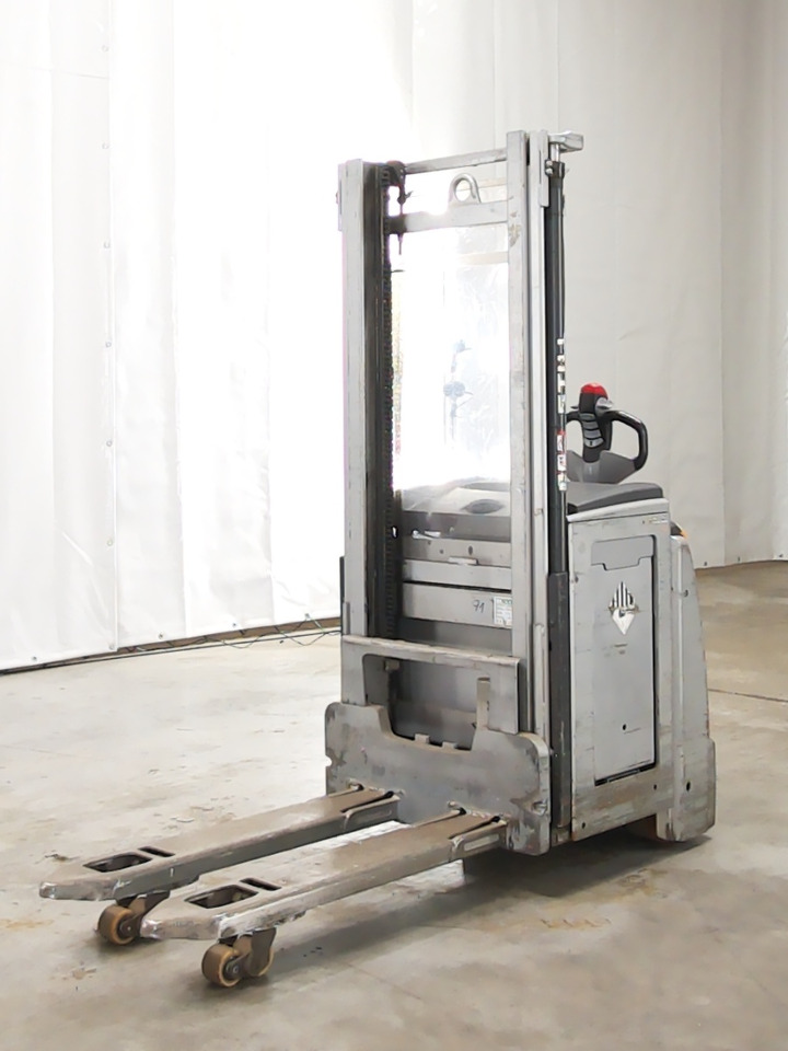 Still EXV16D/LIION - מערים: תמונה 1 Still EXV16D/LIION - מערים: תמונה 1