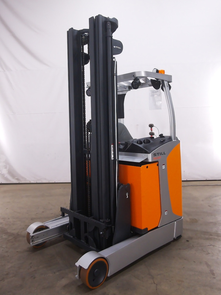 Still FM-X17 - משאית הגעה: תמונה 1 Still FM-X17 - משאית הגעה: תמונה 1