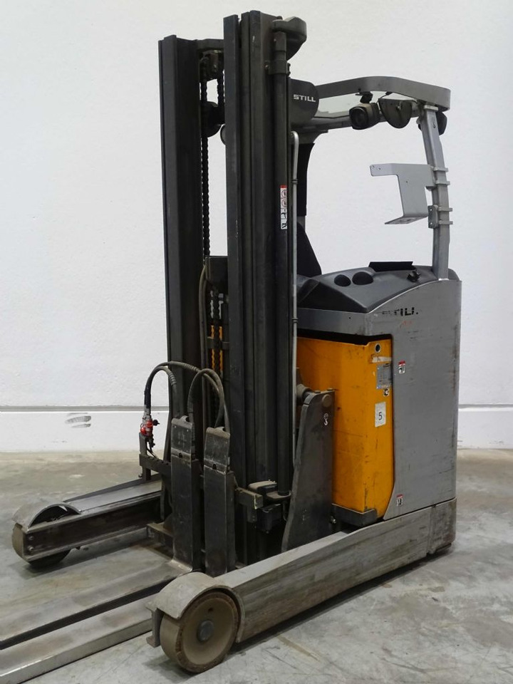 Still FM-X17 - משאית הגעה: תמונה 1 Still FM-X17 - משאית הגעה: תמונה 1