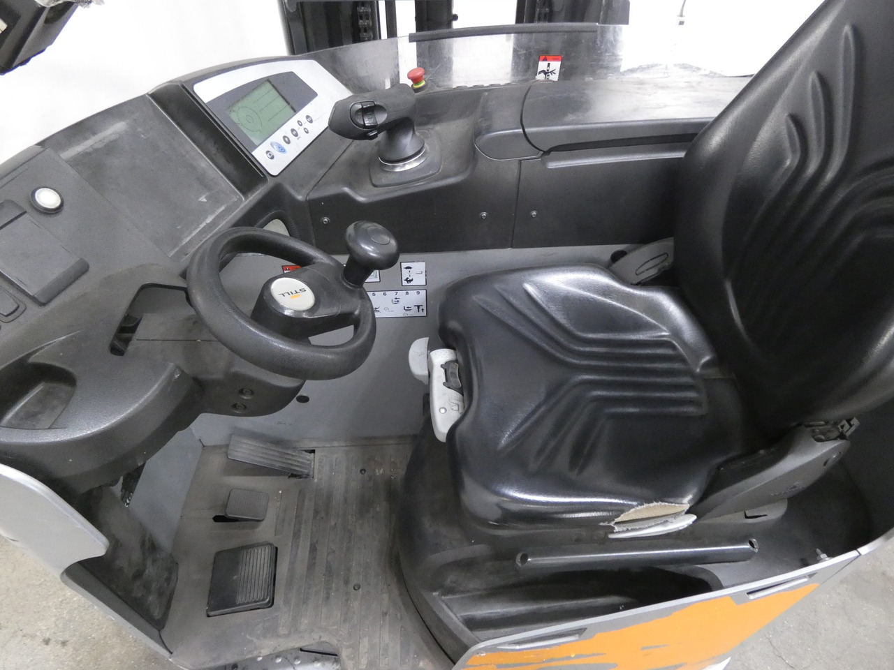 Still FM-X17 - משאית הגעה: תמונה 3 Still FM-X17 - משאית הגעה: תמונה 3