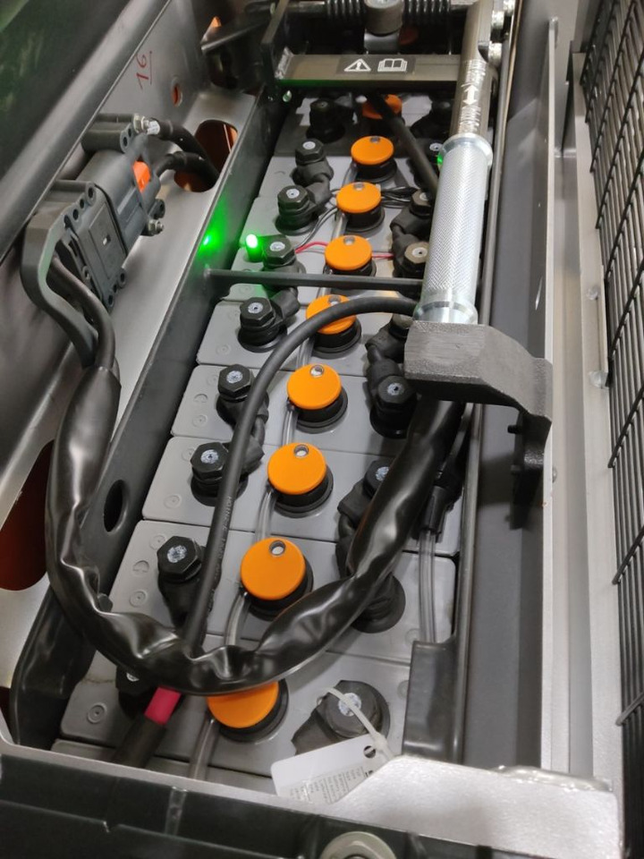 מערים Still FXV16: תמונה 8 מערים Still FXV16: תמונה 8