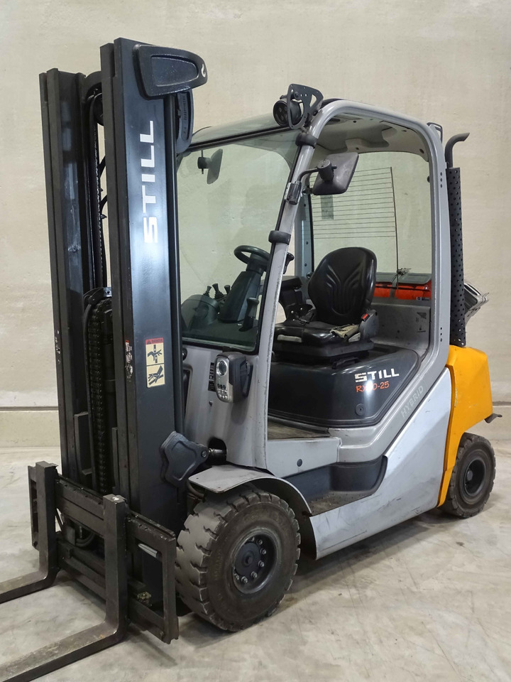 Still RX70-25T - מלגזת LPG: תמונה 1 Still RX70-25T - מלגזת LPG: תמונה 1