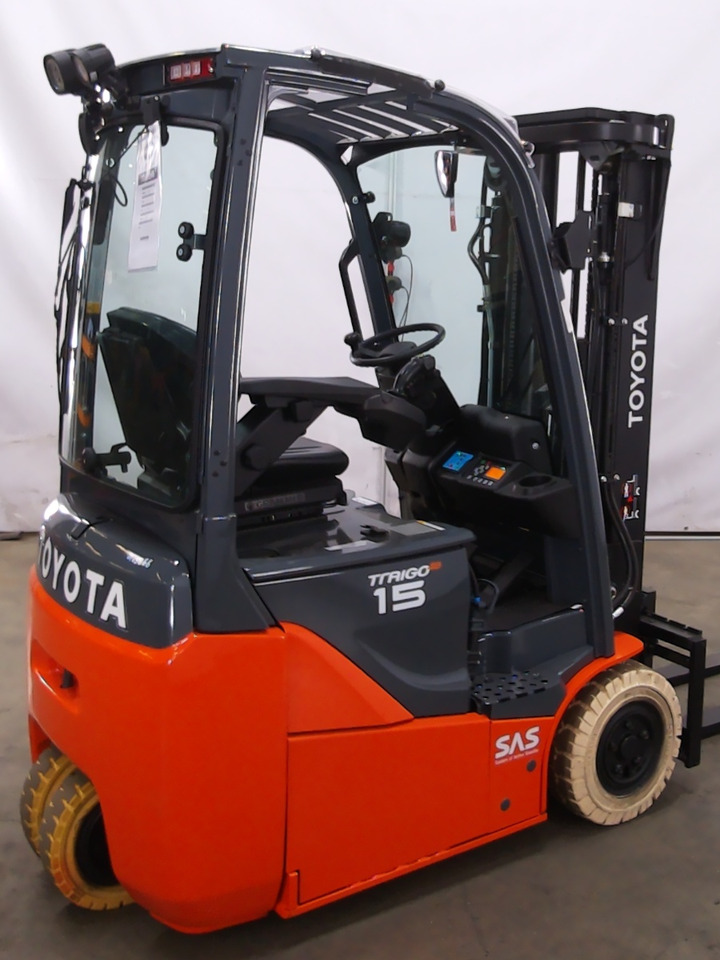 Toyota 8FBE15T - מלגזה חשמלית: תמונה 2 Toyota 8FBE15T - מלגזה חשמלית: תמונה 2