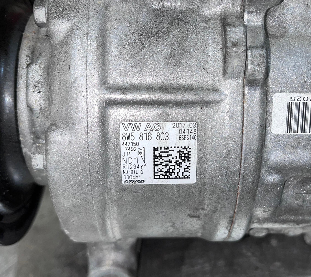 AUDI A/C Compressor 8W5816803 - מדחס מזגן: תמונה 1 AUDI A/C Compressor 8W5816803 - מדחס מזגן: תמונה 1