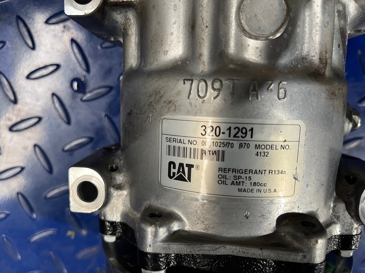 CATERPILLAR AC Clima compressor 320-1291 - מדחס מזגן עבור מכונת בנייה: תמונה 3 CATERPILLAR AC Clima compressor 320-1291 - מדחס מזגן עבור מכונת בנייה: תמונה 3