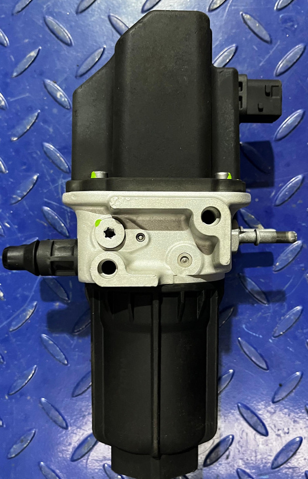 MERCEDES-BENZ AdBlue Pump Reconditioned Mercedes Actros MP5 - מכל AdBlue: תמונה 3 MERCEDES-BENZ AdBlue Pump Reconditioned Mercedes Actros MP5 - מכל AdBlue: תמונה 3