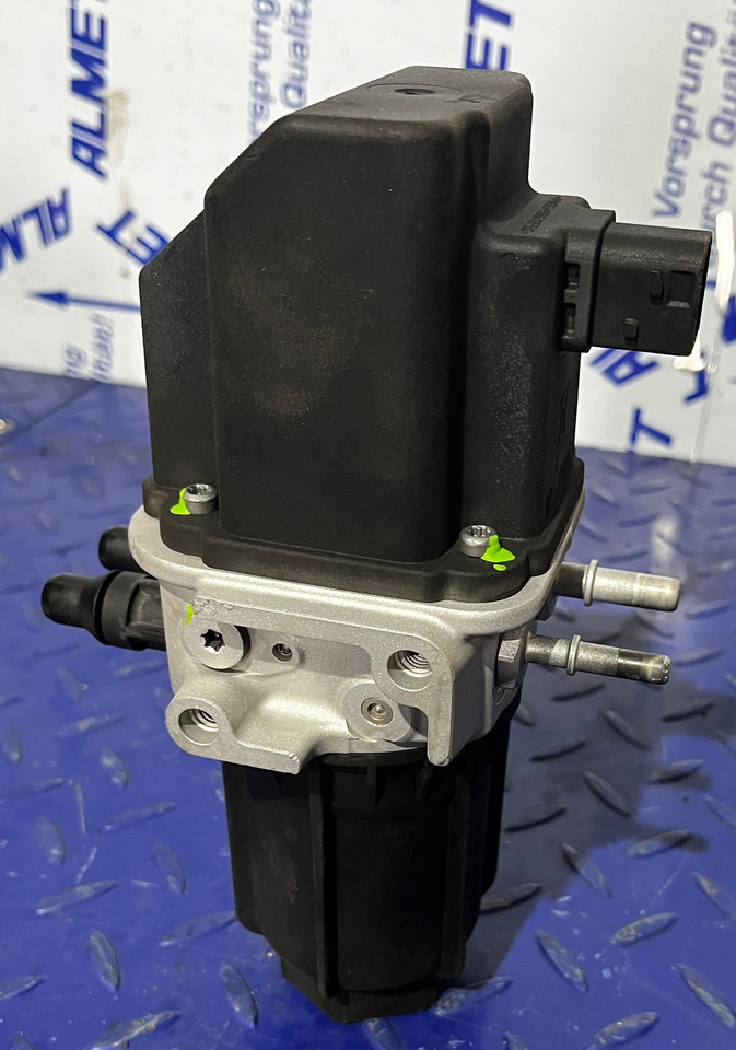 MERCEDES-BENZ AdBlue Pump Reconditioned Mercedes Actros MP5 - מכל AdBlue: תמונה 1 MERCEDES-BENZ AdBlue Pump Reconditioned Mercedes Actros MP5 - מכל AdBlue: תמונה 1