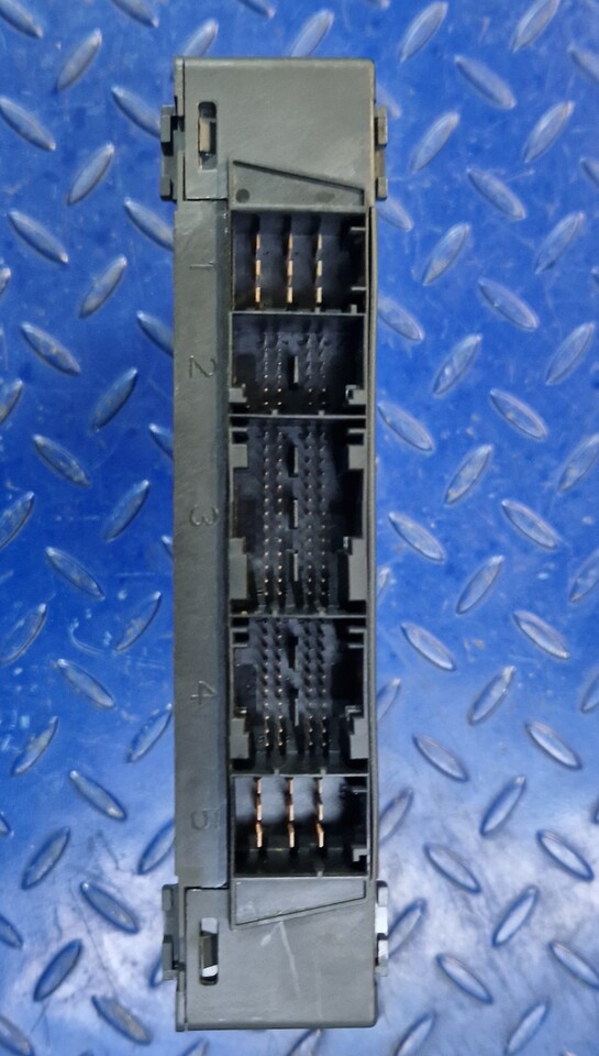 MERCEDES-BENZ Control Device CPC3 A0044465802 Actros Mp4 - חלקי חילוף עבור מכונות אחרות: תמונה 3 MERCEDES-BENZ Control Device CPC3 A0044465802 Actros Mp4 - חלקי חילוף עבור מכונות אחרות: תמונה 3