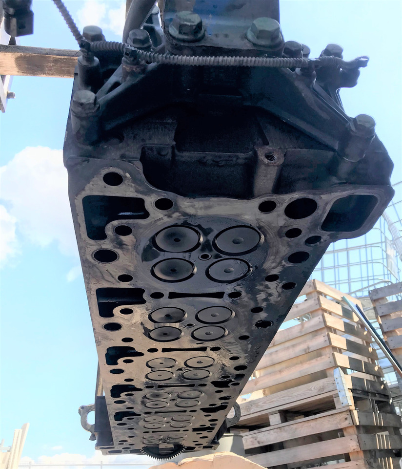 Mercedes Actros MP4 Euro 6 Cylinderhead OM470 - מנוע וחלקים עבור משאית: תמונה 3 Mercedes Actros MP4 Euro 6 Cylinderhead OM470 - מנוע וחלקים עבור משאית: תמונה 3