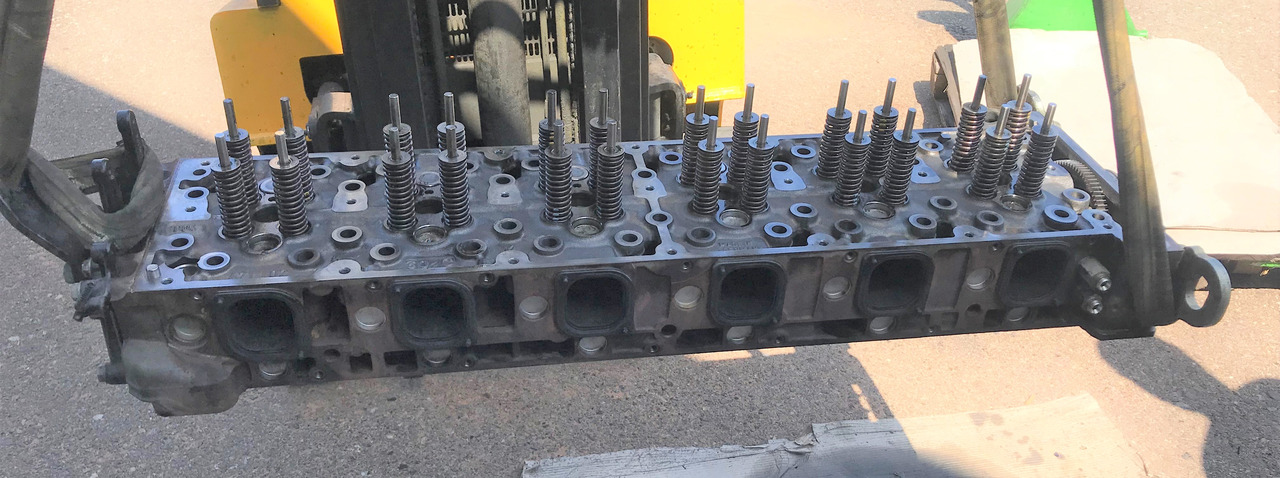 Mercedes Actros MP4 Euro 6 Cylinderhead OM470 - מנוע וחלקים עבור משאית: תמונה 1 Mercedes Actros MP4 Euro 6 Cylinderhead OM470 - מנוע וחלקים עבור משאית: תמונה 1