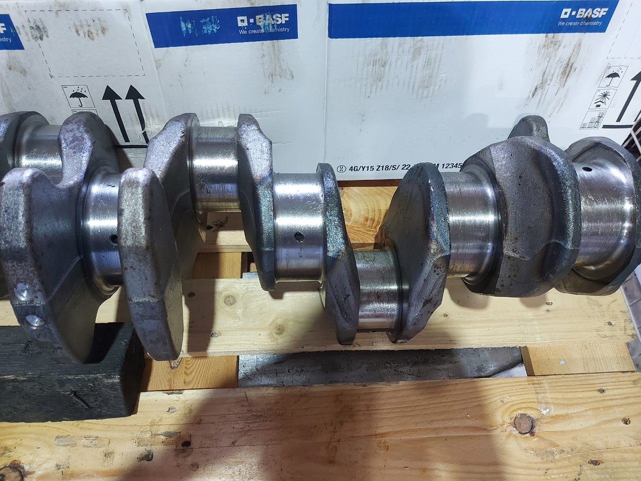 Mercedes Crankshaft OM473 Euro 6 - גל ארכובה: תמונה 4 Mercedes Crankshaft OM473 Euro 6 - גל ארכובה: תמונה 4