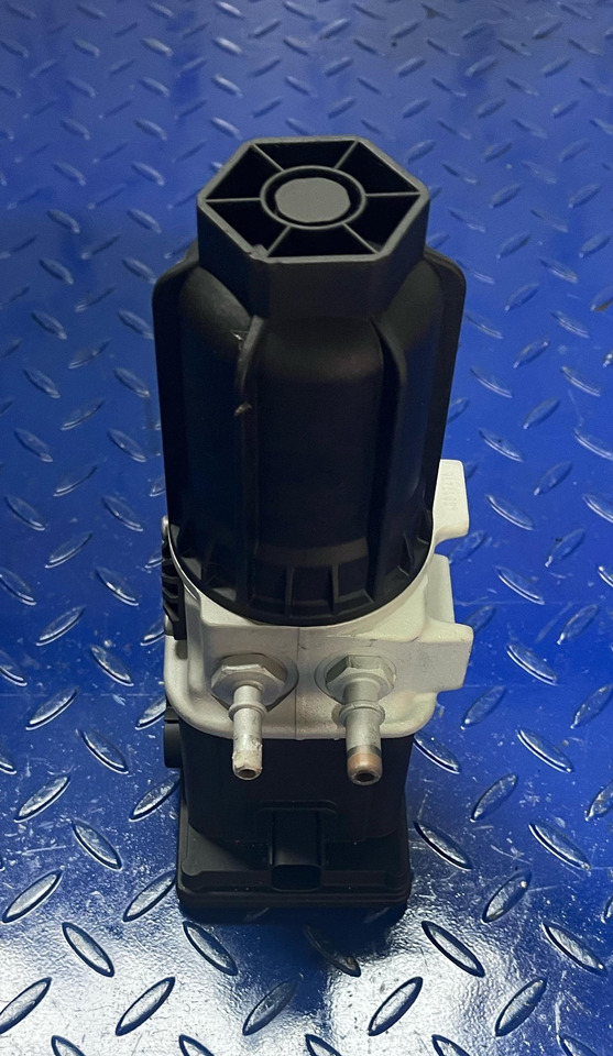 SCANIA AdBlue Pump Euro 6 2057543 - חלקי חילוף: תמונה 2 SCANIA AdBlue Pump Euro 6 2057543 - חלקי חילוף: תמונה 2