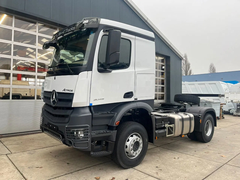 Mercedes-Benz Actros 2045 S 4x2 Tractor Head - יחידת טרקטור: תמונה 1 Mercedes-Benz Actros 2045 S 4x2 Tractor Head - יחידת טרקטור: תמונה 1