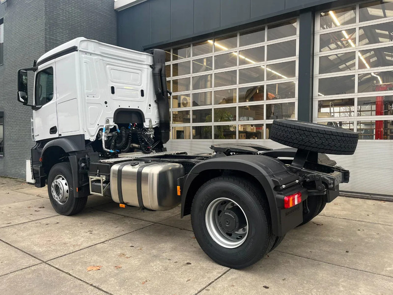 Mercedes-Benz Actros 2045 S 4x2 Tractor Head - יחידת טרקטור: תמונה 3 Mercedes-Benz Actros 2045 S 4x2 Tractor Head - יחידת טרקטור: תמונה 3