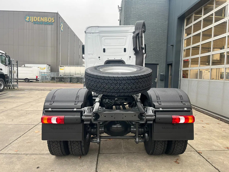 Mercedes-Benz Actros 2045 S 4x2 Tractor Head - יחידת טרקטור: תמונה 5 Mercedes-Benz Actros 2045 S 4x2 Tractor Head - יחידת טרקטור: תמונה 5