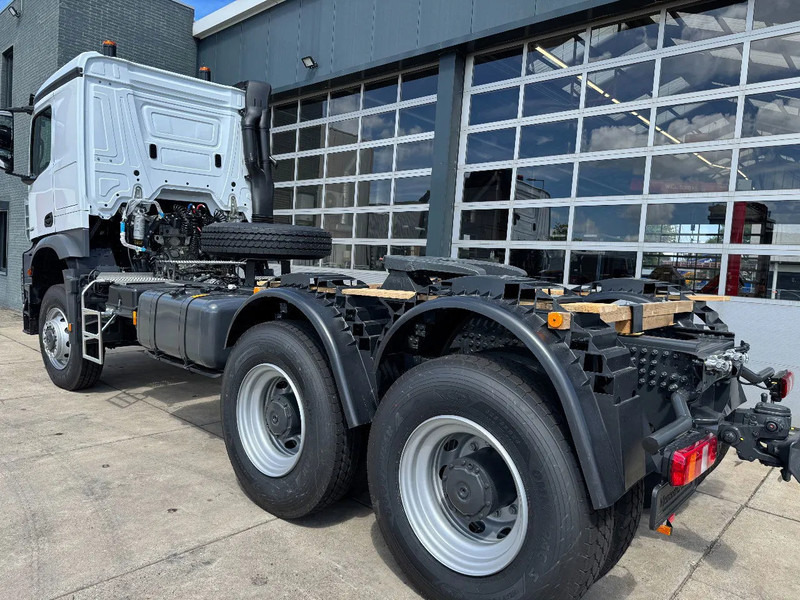 Mercedes-Benz Arocs 4058 AS 6x6 Tractor Head 180T Push Pull EURO-3 - יחידת טרקטור: תמונה 2 Mercedes-Benz Arocs 4058 AS 6x6 Tractor Head 180T Push Pull EURO-3 - יחידת טרקטור: תמונה 2