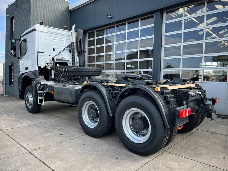 Mercedes-Benz Arocs 4058 AS 6x6 Tractor Head 180T Push Pull EURO-5 - יחידת טרקטור: תמונה 3 Mercedes-Benz Arocs 4058 AS 6x6 Tractor Head 180T Push Pull EURO-5 - יחידת טרקטור: תמונה 3