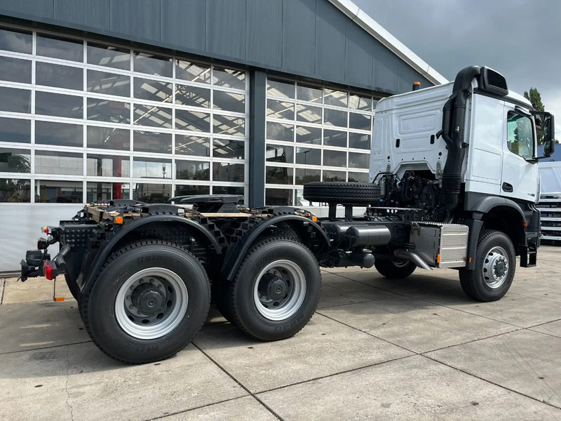 Mercedes-Benz Arocs 4058 AS 6x6 Tractor Head 180T Push Pull euro3 (Pre order) - יחידת טרקטור: תמונה 5 Mercedes-Benz Arocs 4058 AS 6x6 Tractor Head 180T Push Pull euro3 (Pre order) - יחידת טרקטור: תמונה 5