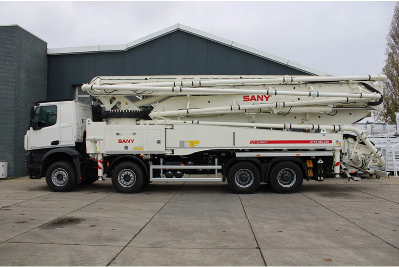 Mercedes-Benz Arocs 4140 8x4 Sany SY49 Concrete Pump Build by Putzmeister - משאית משאבת בטון: תמונה 2 Mercedes-Benz Arocs 4140 8x4 Sany SY49 Concrete Pump Build by Putzmeister - משאית משאבת בטון: תמונה 2