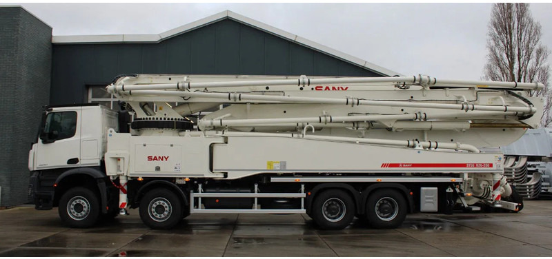 Mercedes-Benz Arocs 4840 8x4 Sany SY56 Concrete pump Build by Putzmeister - משאית משאבת בטון: תמונה 2 Mercedes-Benz Arocs 4840 8x4 Sany SY56 Concrete pump Build by Putzmeister - משאית משאבת בטון: תמונה 2
