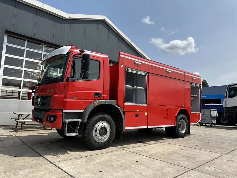 Mercedes-Benz Atego 1725 4×4 Fire Fighting Truck - משאית אש: תמונה 2 Mercedes-Benz Atego 1725 4×4 Fire Fighting Truck - משאית אש: תמונה 2