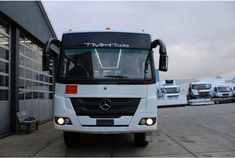 Mercedes-Benz Atego 1725 4x4 Passenger Bus - אוטובוס בין עירוני: תמונה 3 Mercedes-Benz Atego 1725 4x4 Passenger Bus - אוטובוס בין עירוני: תמונה 3