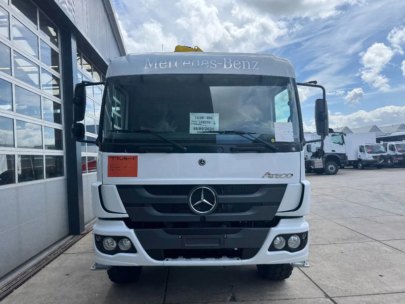 Mercedes-Benz Atego Atego 1725 4x4 Flatbed with Hyva HB120 Crane - משאית מנוף: תמונה 2 Mercedes-Benz Atego Atego 1725 4x4 Flatbed with Hyva HB120 Crane - משאית מנוף: תמונה 2