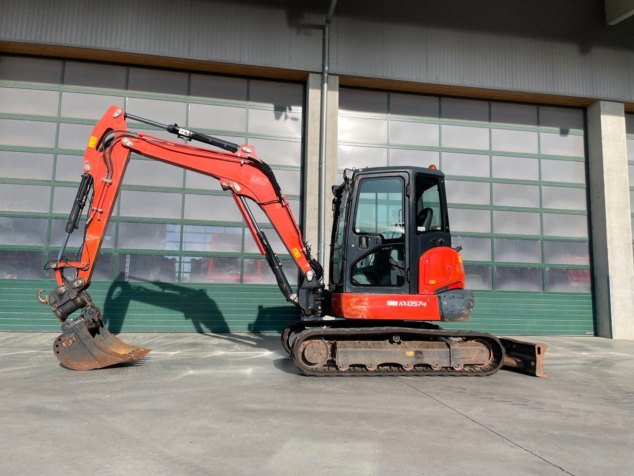 Kubota KX057-4 - מיני מחפר: תמונה 1 Kubota KX057-4 - מיני מחפר: תמונה 1