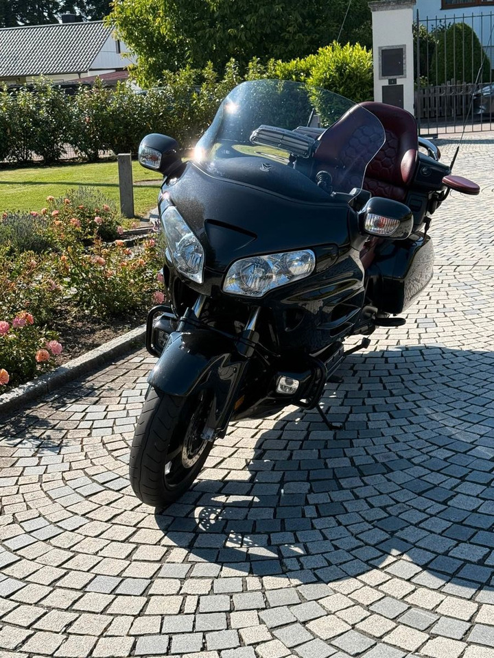 Honda GL1800 SC47*Krossline*Audio*Wilbers*SR Racing - אופנוע: תמונה 1 Honda GL1800 SC47*Krossline*Audio*Wilbers*SR Racing - אופנוע: תמונה 1