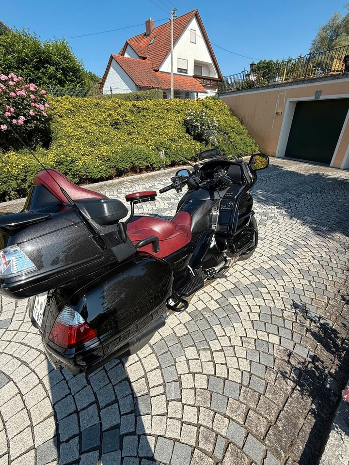 Honda GL1800 SC47*Krossline*Audio*Wilbers*SR Racing - אופנוע: תמונה 4 Honda GL1800 SC47*Krossline*Audio*Wilbers*SR Racing - אופנוע: תמונה 4